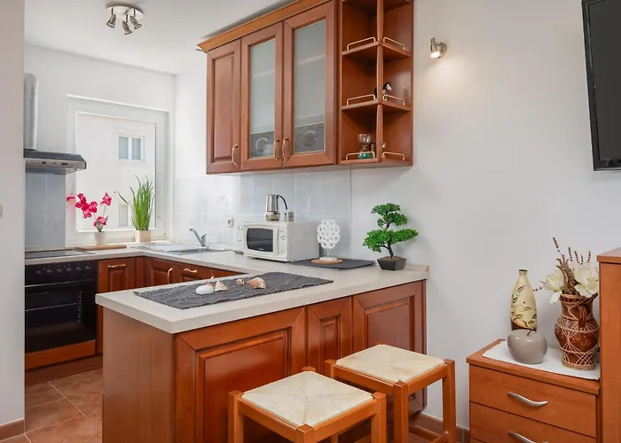 Sunrise Hvar Apartment *